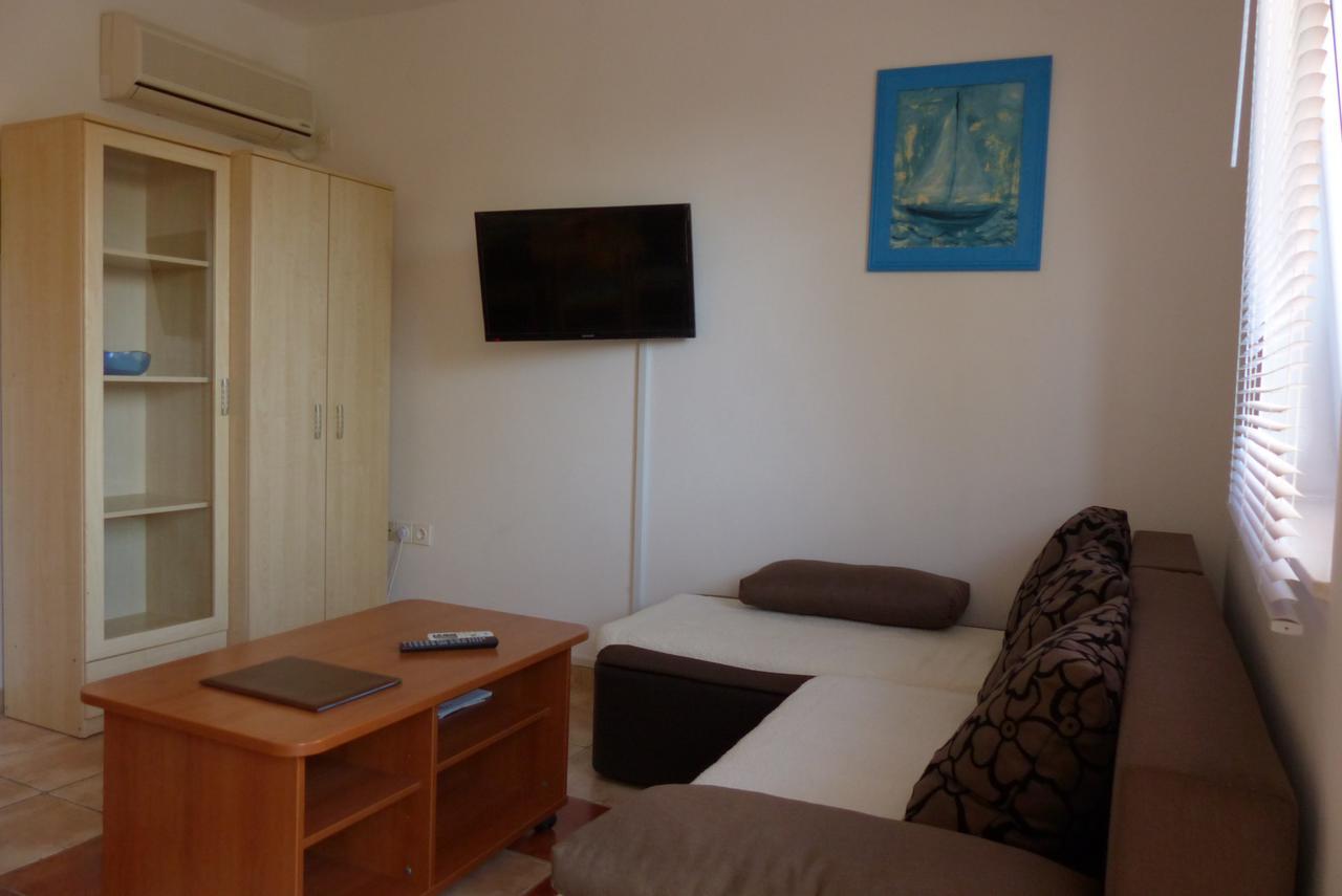 Apartment Petar Сукошан Экстерьер фото